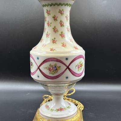 Lampe En Porcelaine , Style Louis XVI