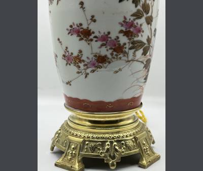 Paire De Lampes En Porcelaine Chinoise. +Epoque XIXè Siècle