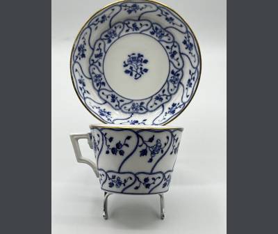 Minton. Service 12 Tea Cups .. XIXth Century