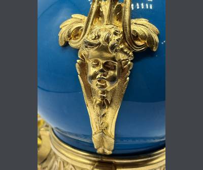 Lampe En Porcelaine Et Bronze . Epoque Napoléon III