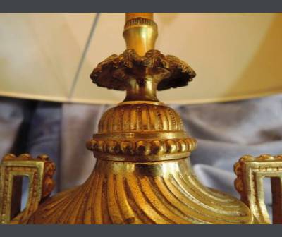 Lampe En Bronze Doré, Style Louis XVI. Osmont.