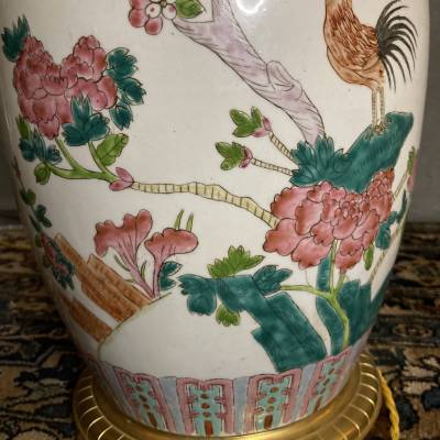 Lampe en porcelaine de Chine. Début XXè siècle
